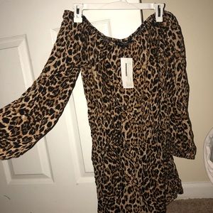 NWT Leopard PrintOff the shoulder Romper Large